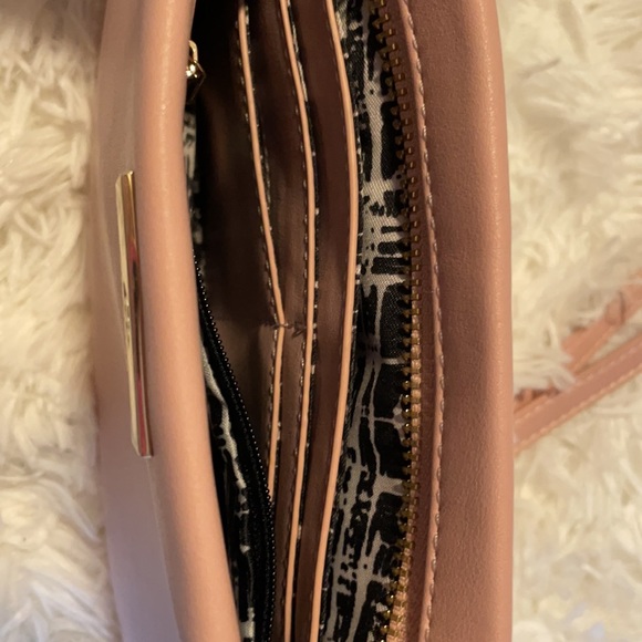 Fashionable bag! - Picture 3 of 6